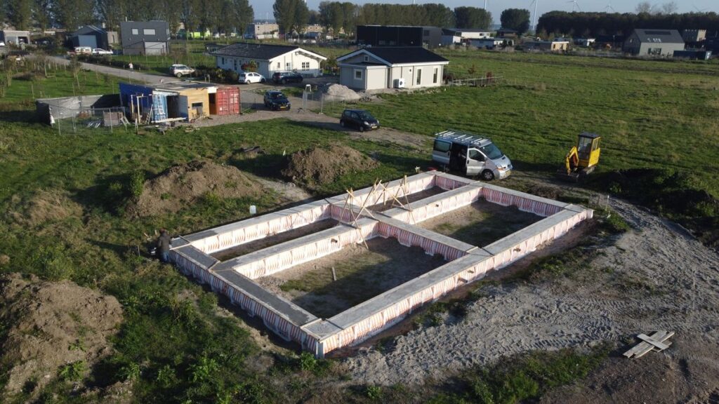 Metro-nieuwsartikel-Oosterwold-Familiewoning-Jongeren